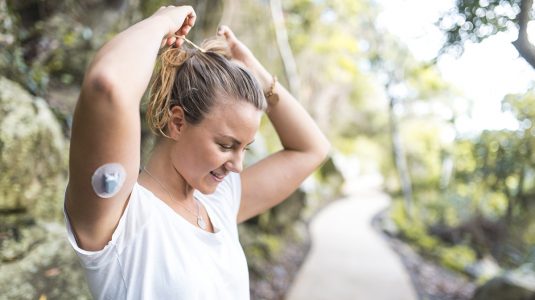 Diabetic woman preparing for a run
