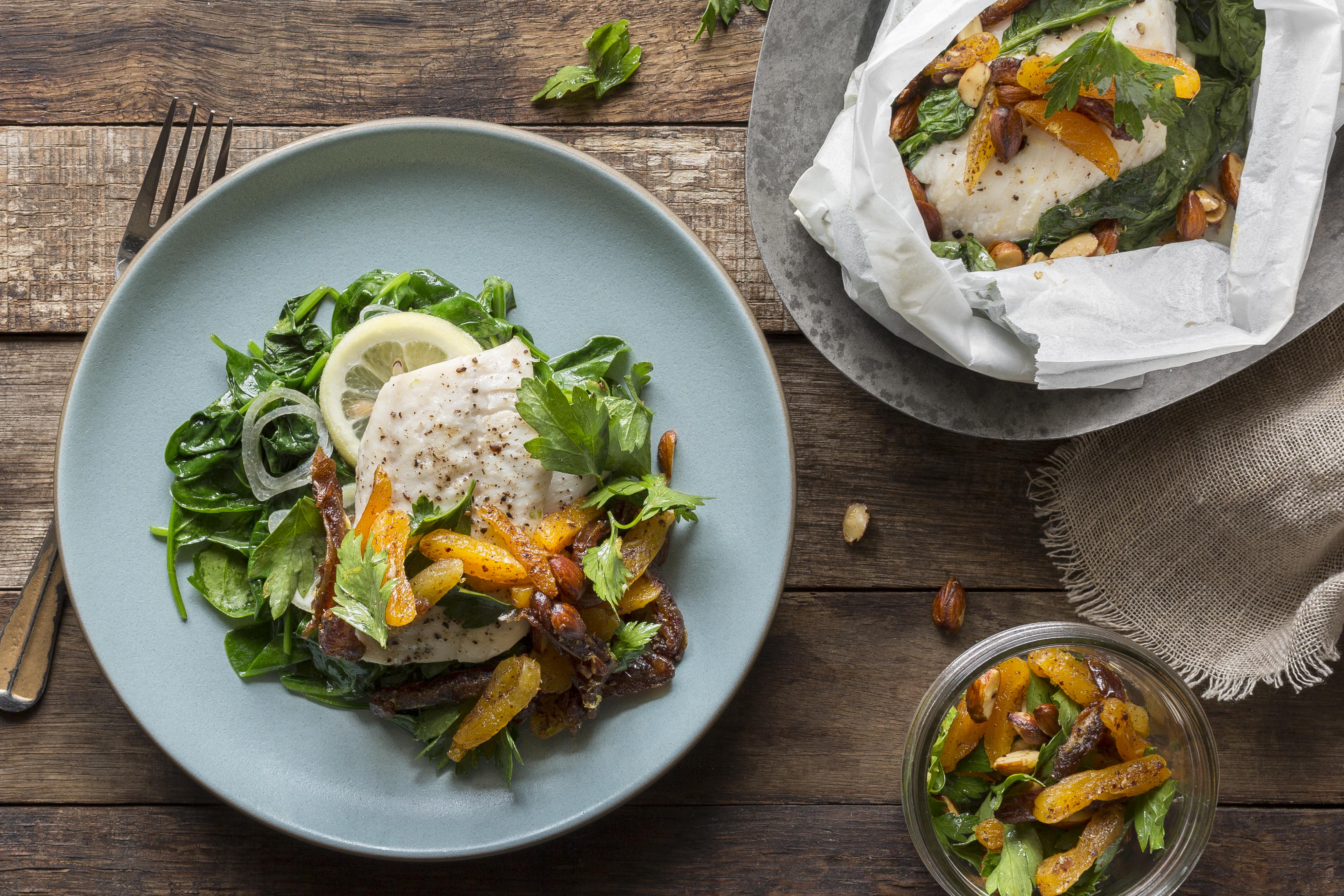sole in parchment with date and apricot