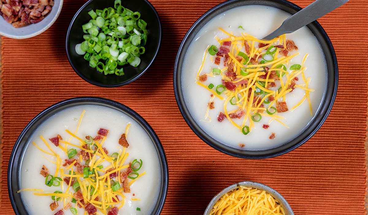 Loaded Baked Potato & Cauliflower Soup